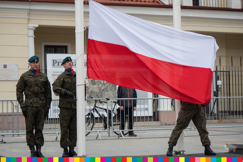 Ilustracja do artykułu Święto Flagi Rzeczpospolitej Polskiej-32.jpg