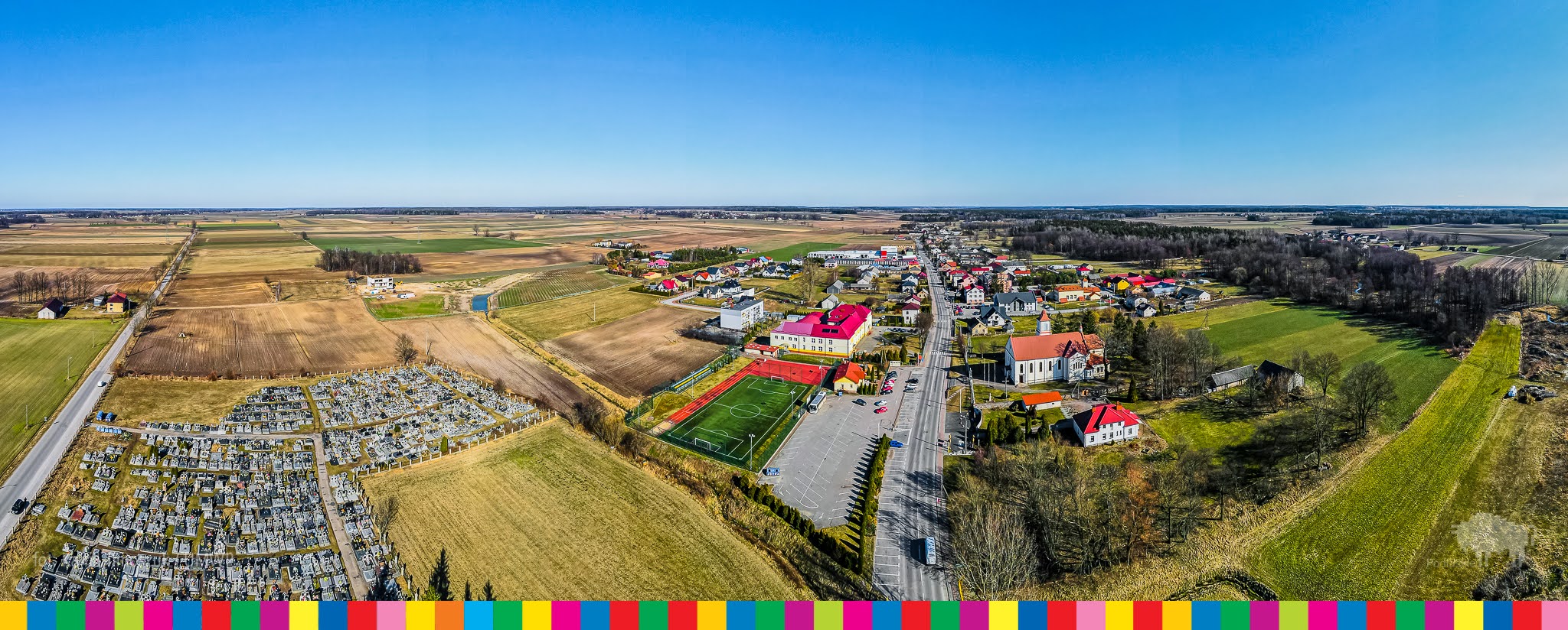 zdjęcie z drona na miejscowość Nowe Piekuty i okolice