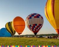 nadmuchane latające balony stojące na ziemi