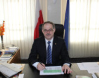 Uroczysta sesja rady miejskiej w Suwałkach ze ślubowaniem prezydenta