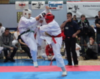 Łomżyńscy karatecy na zawodach w Józefowie