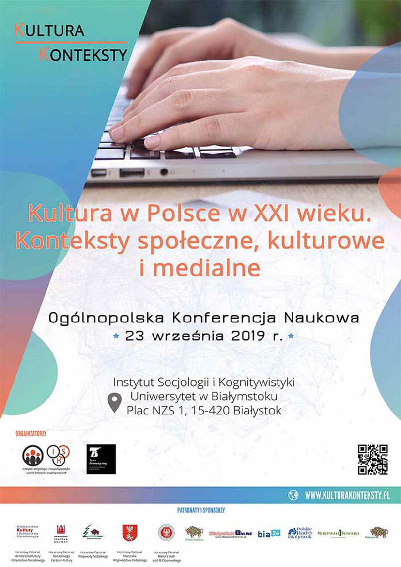 Plakat konferencji pt.: "Kultura Konteksty" - ręce nad klawiaturą laptopa, tytuł i miejsce konferencji.