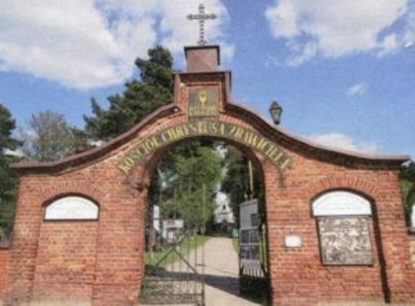 Brama wejściowa na Cmentarz Farny1.jpg