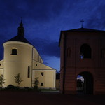 Nocne zdjęcie katedry w Drohiczynie