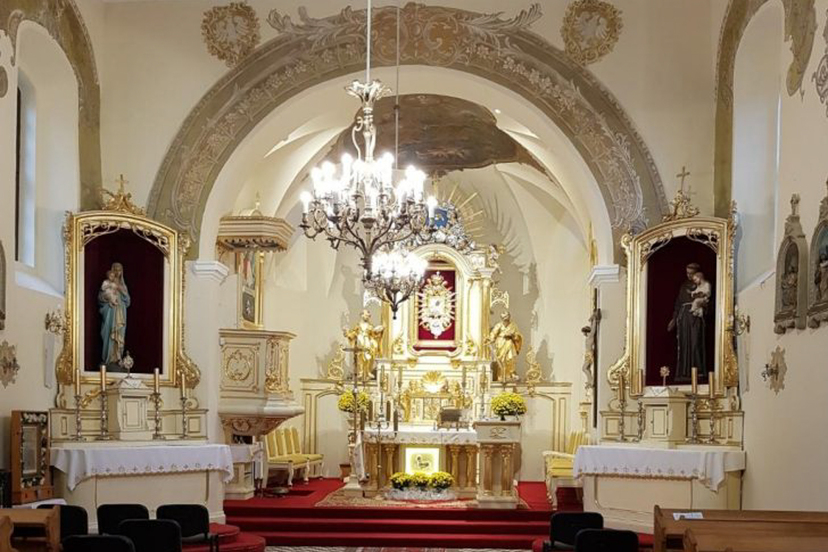 Odremontowane wnętrze kościoła w Strabli