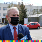 Marek Olbryś, Wicemarszałek Województwa Podlaskiego wypowiada się przed szpitalem w Łomży