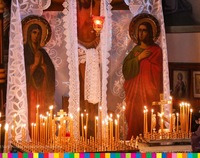 Świce oraz obrazy podczas prawosławnych obchodów świąt