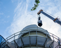 Montaż teleskopu na wieży obserwatorium