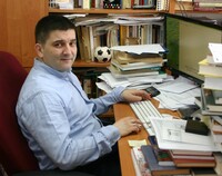 dr hab Piotr Guzowski