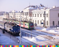 paciągi stojące na dworcu w Białymstoku zimową porą